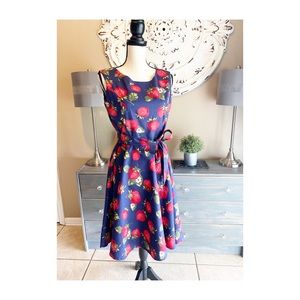 Vintage Strawberry Rockabilly Dress 🍓